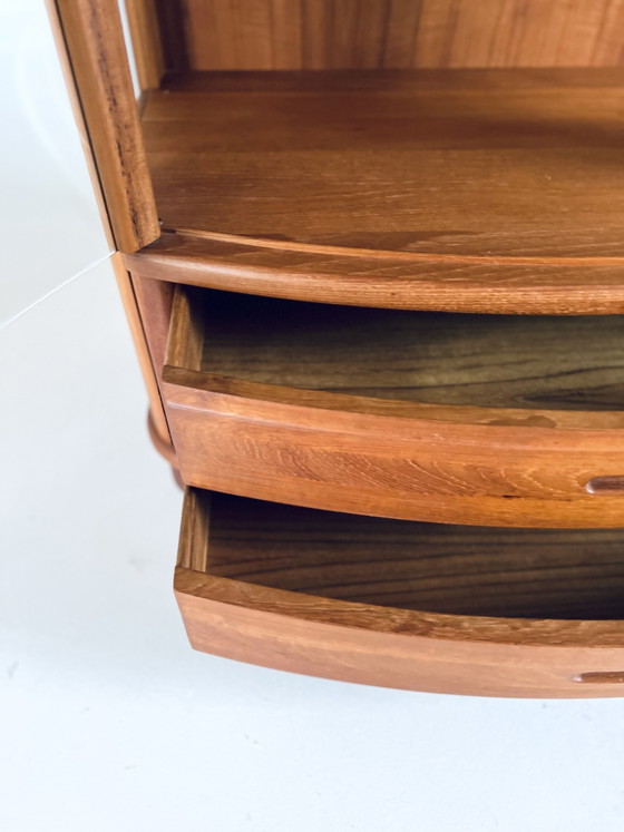Image 1 of Vintage illuminated teak Danish display cabinet '80s