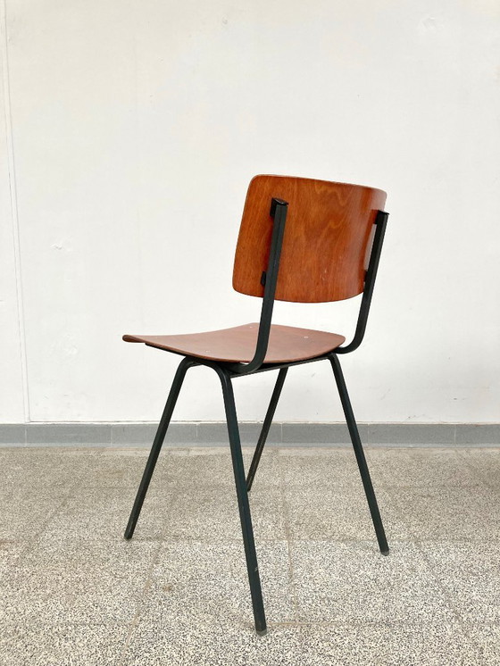 Image 1 of 4 vintage design mid-century eetkamerstoelen + 2 krukken