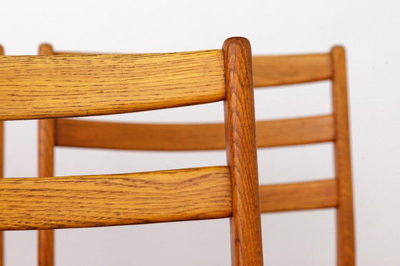 Image 1 of 4 sedie vintage in rovere svedese | Alb Johansson & Söner | anni '60 | Una sedia riparata scontata