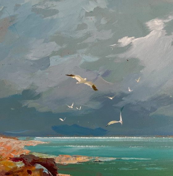 Image 1 of Peinture à l'huile originale représentant un paysage côtier avec des mouettes survolant la mer.
