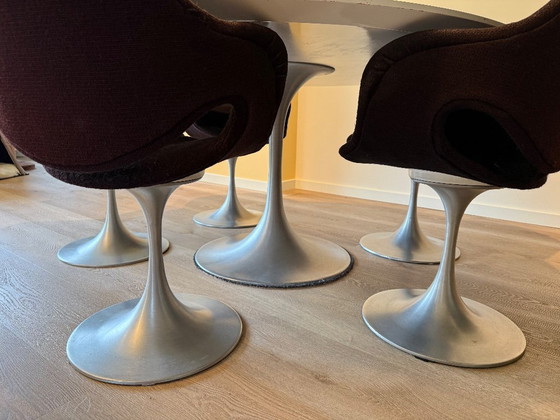 Image 1 of Table tulipe de style vintage avec 5 chaises tulipe, style Tabacoff