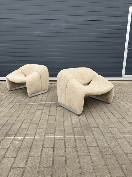 Image 1 of 2x Artifort Groovy F598 di Pierre Paulin. In condizioni 10/10! Tessuto Pierre Frey: Chenille Igor (Sabbia)