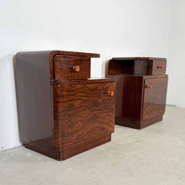 Set di comodini art déco marrone scuro con maniglie in bachelite