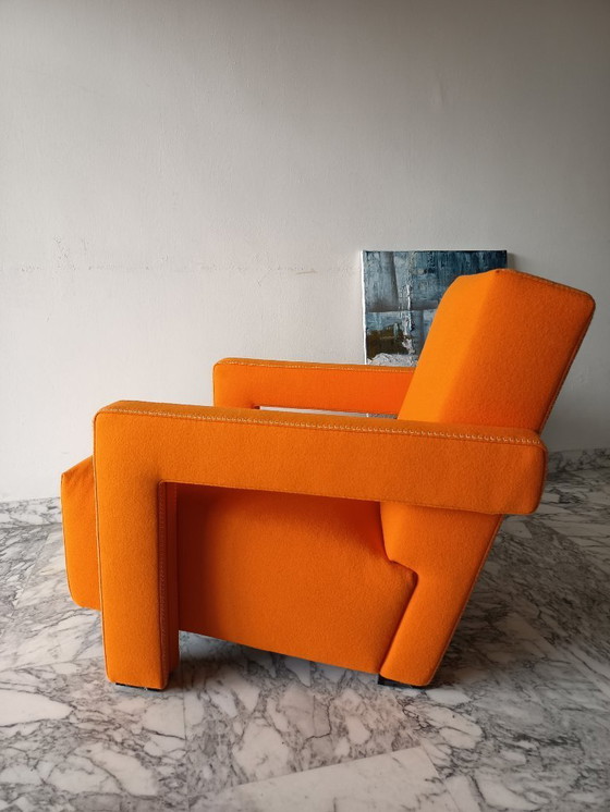 Image 1 of Fauteuil CASSINA Utrecht 637 en Laine Kvadrat Orange 13L par Gerrit Thomas Rietveld