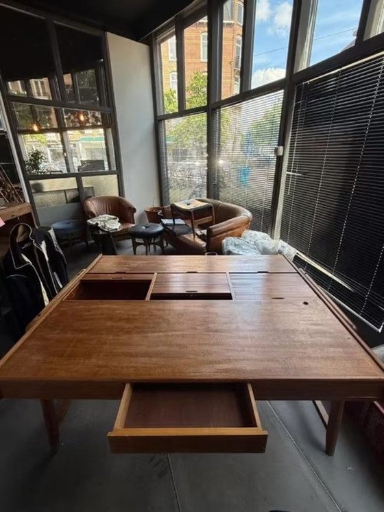 Image 1 of Schreibtisch - Clausen & Maerus Eichenschreibtisch