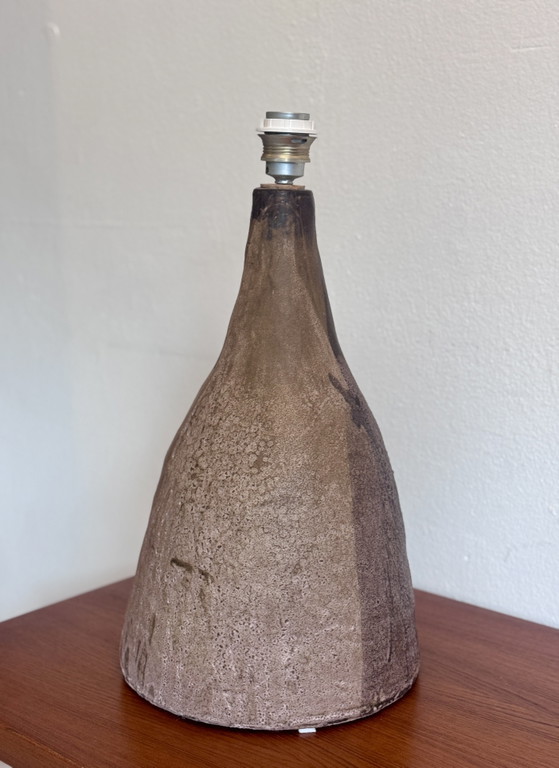 Vintage Brutalist Ceramic Table Lamp (photo 5 of 13)