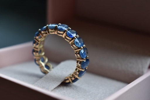 14k Yellow Gold Eternity Ring With 17 Oval Blue Sapphires (6.41 Ct) – G.C.I. Certified – cadeaus