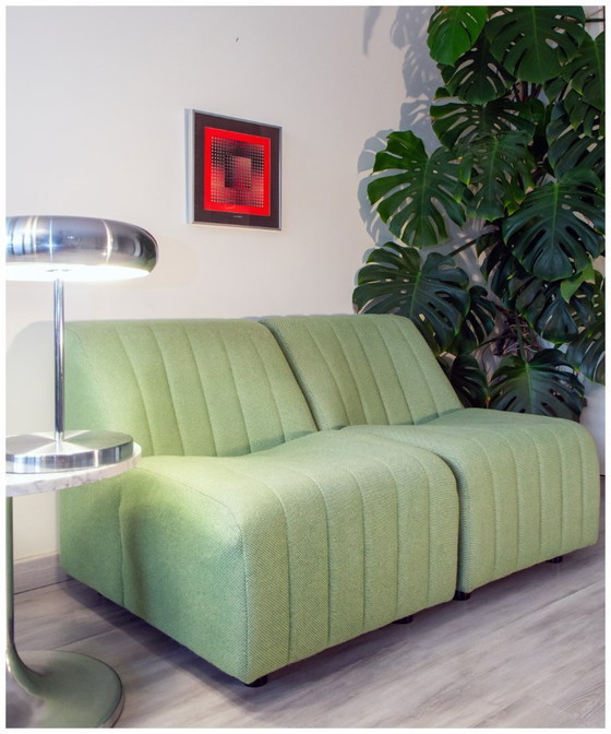 Image 1 of Chaise longue, década de 1980, tejido de lana verde claro.