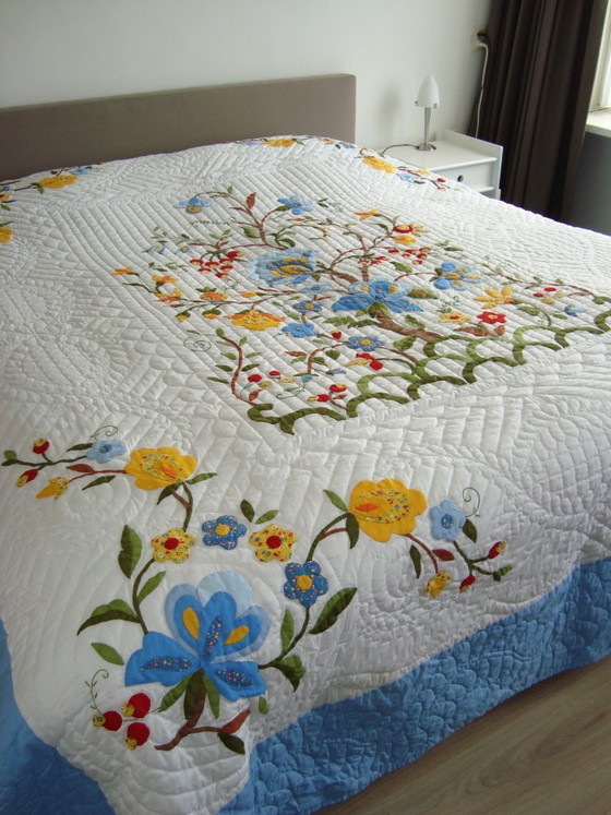 Image 1 of Handmade Amish Quilt (from 1986) - ‘Tree of life’ pattern