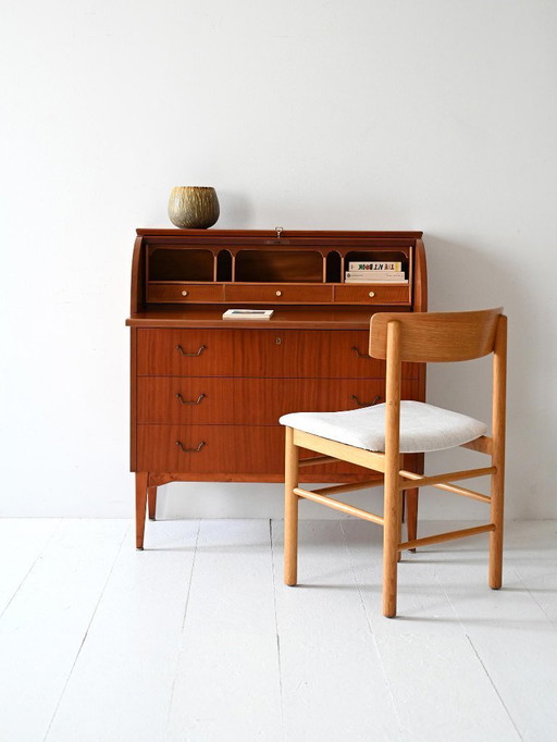 Secrétaire scandinavo in teak con alzata a rullo di metà secolo