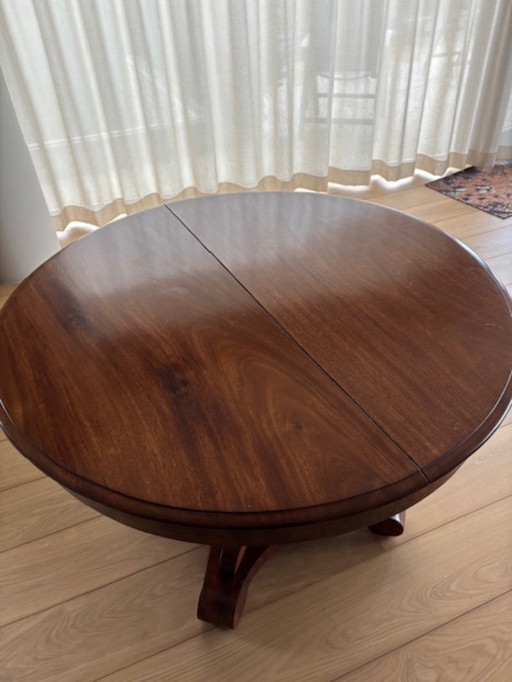 antique mahogany table with six chairs