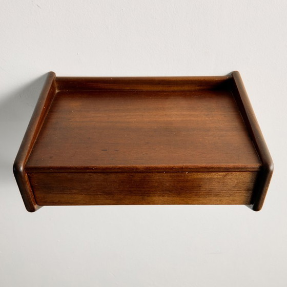 Image 1 of MK11826 Teakhouten drijvend nachtkastje van Sigfred Omann voor Ølholm Møbelfabrik