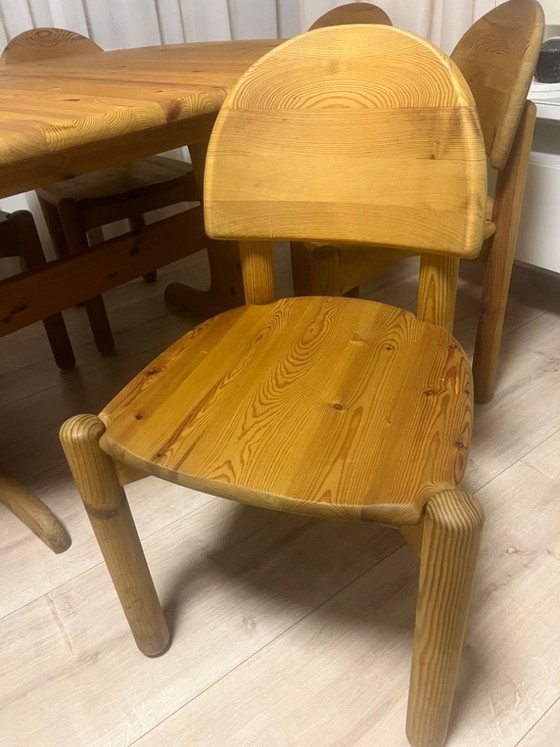 Image 1 of Attribué à Rainer Daumiller – Ensemble de salle à manger de design scandinave (années 1970) – table et 6 chaises en bois massif