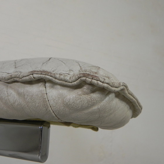 Image 1 of Poltrona Leolux, poltrona girevole con rivestimento in pelle bianca, anni '60