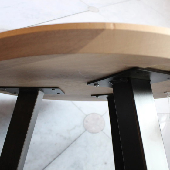 Image 1 of Express round