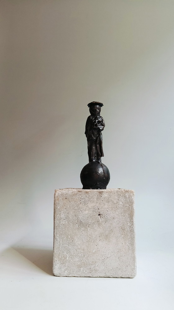 Image 1 of Mutter Erde by Nicolas Dings Skulptur Bronze 2008