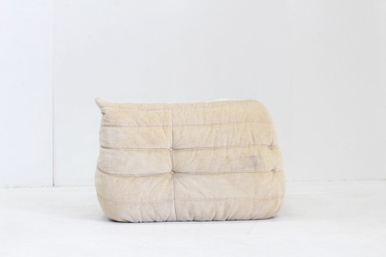 Image 1 of Poltrona angolare vintage Togo Ligne Roset velluto beige