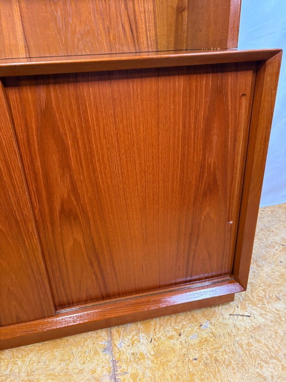 Image 1 of Mid Century Retro Teak Wall Unit / Bookcase by Poul Hundevad (1960s)  A fantastic and stylish mid century modern teak wall unit 