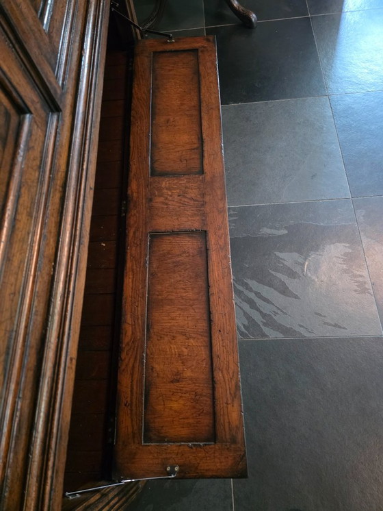 Image 1 of Vintage massief eikenkast