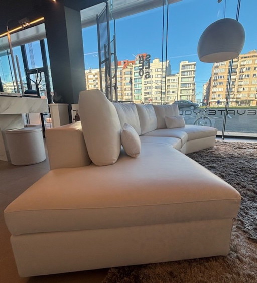 Sofa aus weißem Leder