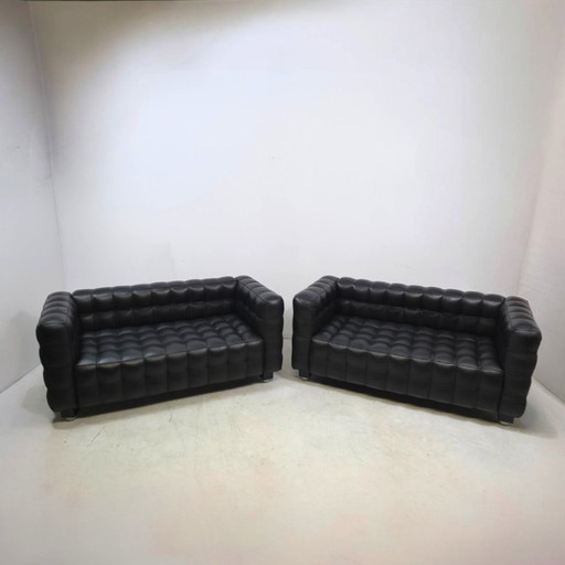 Cube de Josef Hoffmann. Ensemble de 2 canapés deux places, cuir noir – 2 zitsbanken, Leather (photo 2 of 11)
