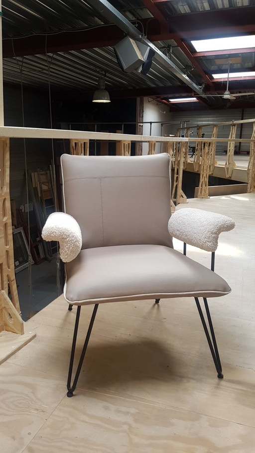 Goossens fauteuil van kunstleer