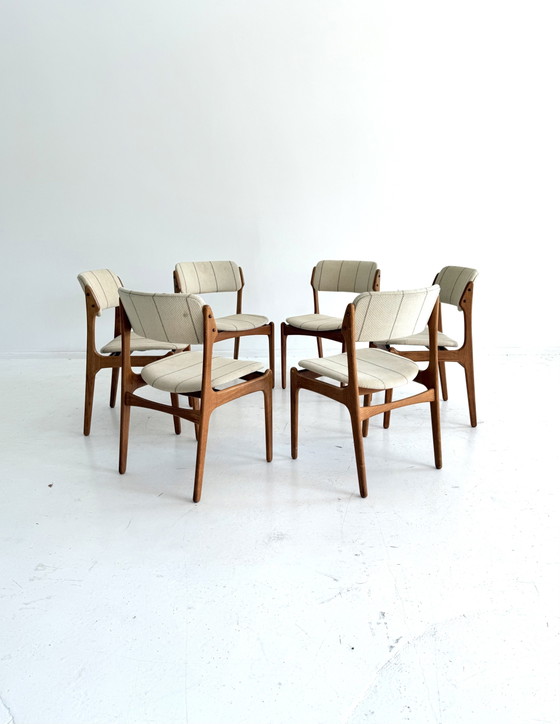 6 chaises de salle à manger vintage, modèle n° 49, Erik Buch ‘70 – Wood, Textile (photo 4 of 15)