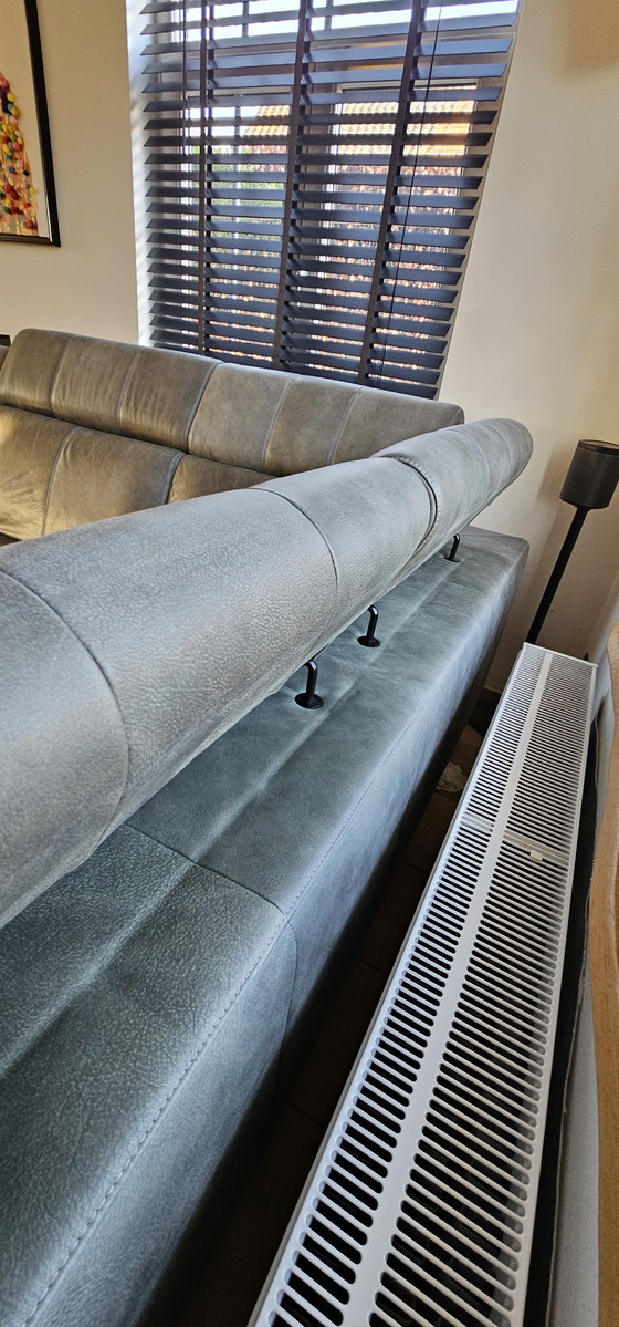 Image 1 of Henders & hazel olijfgroene hoekzetel