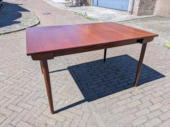 Image 1 of Zeldzame Deens Design 'Longette' Eetkamersuite van Hans Olsen voor Frem Røjle – 6 Nestbare Stoelen