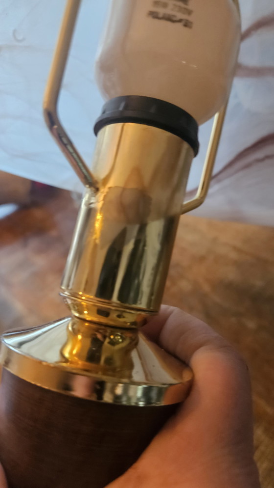 Image 1 of Lampada da tavolo vintage anni '70 - Paralume in vero vetro e marmo - Effetto legno e ottone