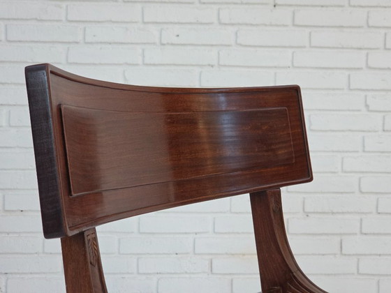 Image 1 of 1920-30er Jahre, Sessel aus geschnitztem Holz, Entwurf nach Georges Jacob, neu gepolstert.