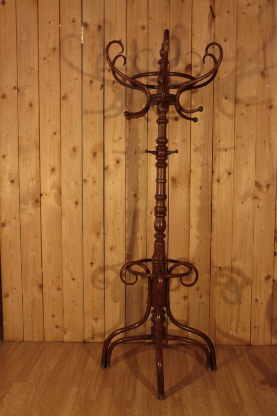 Image 1 of Perchero Parrot n.º 2 de Fischel no Thonet