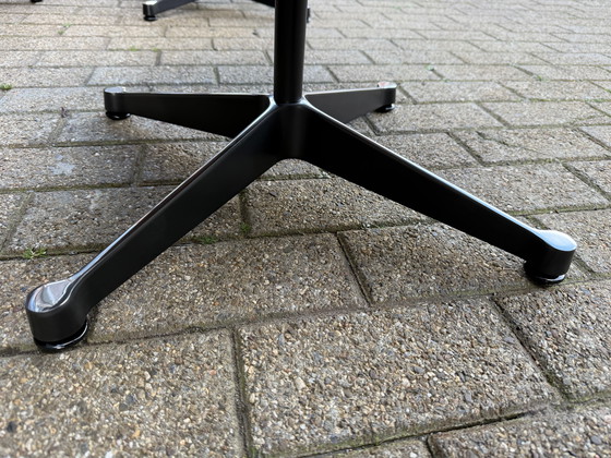 Image 1 of Poltrona lounge Vitra Eames XL + poggiapiedi, in pregiata pelle nera e palissandro Santos. NUOVA!!