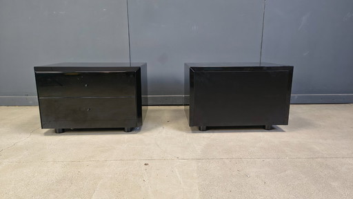 Par de mesitas de noche de Interluke, década de 1970.