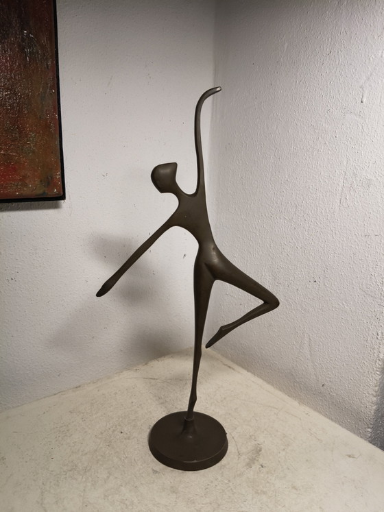Vintage Modernist Brass Sculpture Ballerina – Beautiful Patina – 1980s (photo 4 of 10)