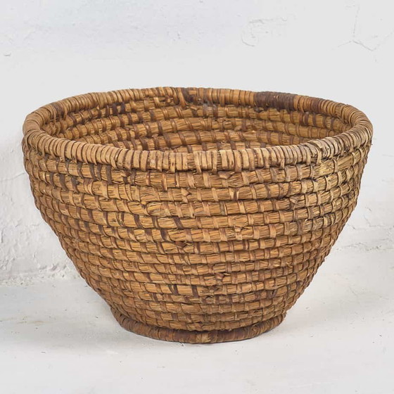 Antique wicker basket (c.1930) #4 – Decorative Objects (photo 4 of 9)