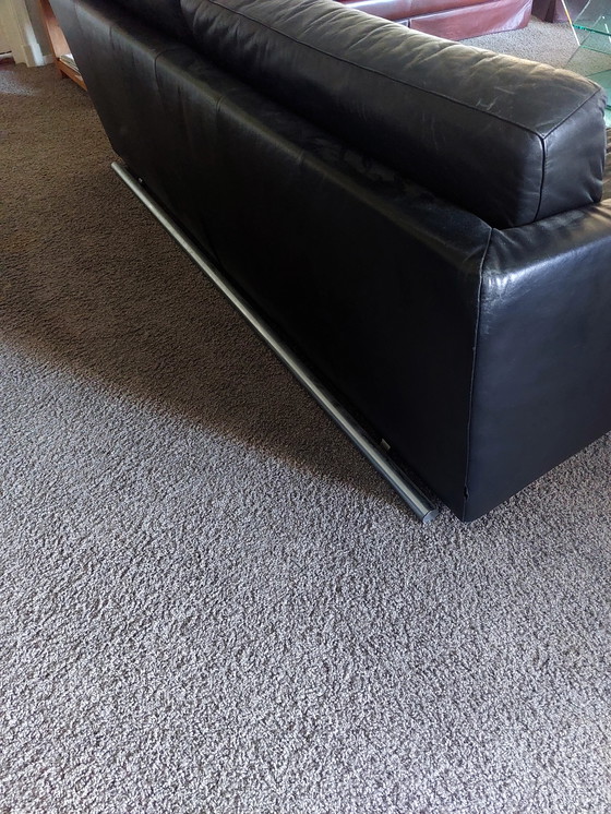 Image 1 of Montis Bank