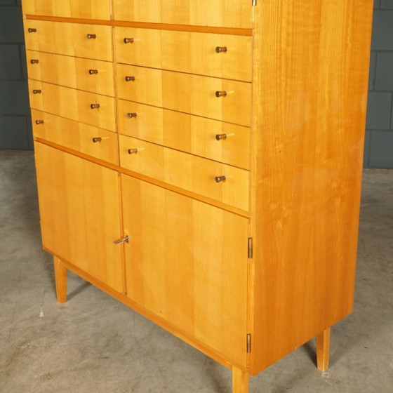 Mobile pensile vintage lucido in noce, anni '70 – Credenze alte, Wood (photo 7 of 14)