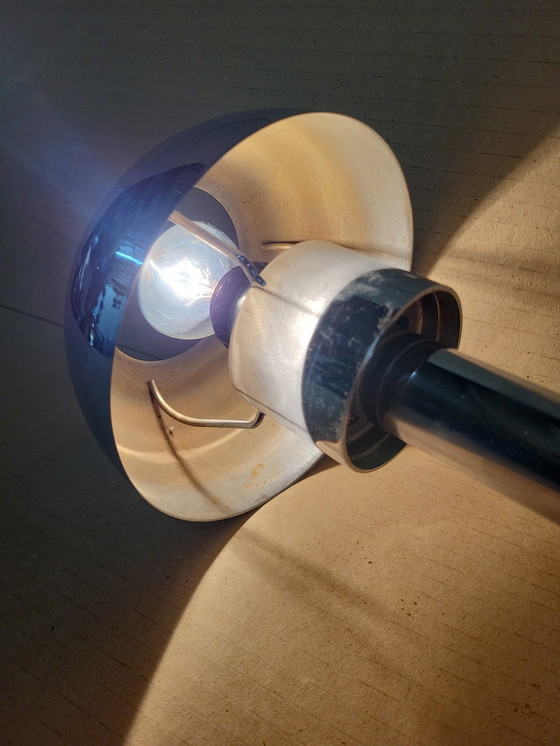 Image 1 of Lampada da tavolo vintage cromata in stile spaziale