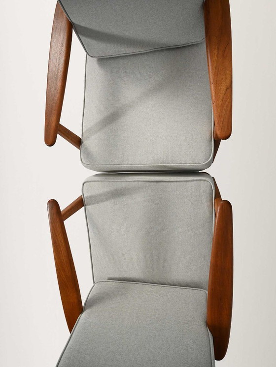 Image 1 of Een paar teakhouten fauteuils van Thomas Harlev, 1957