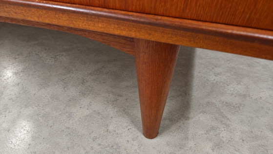 Grande Credenza Scandinava in Teak – Anni '60 – Credenze, Legno (photo 10 of 13)