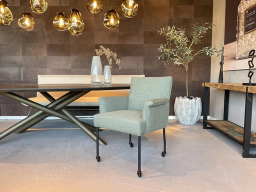 Chaise de salle à manger Cazorla de RT Design