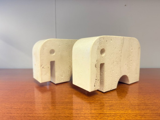 Image 1 of 2x Elefantenskulptur-Buchstützen aus Travertin von Enzo Mari, Italien, 1970er Jahre
