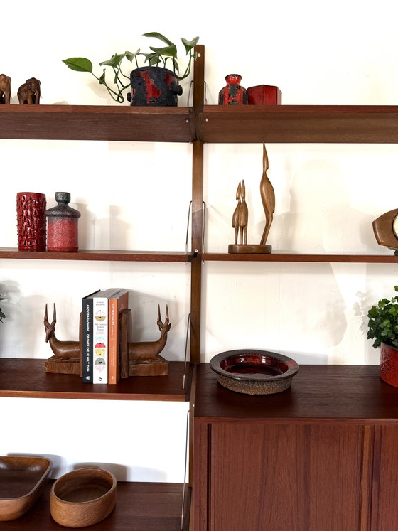 Image 1 of Sistema di pareti modulari danesi vintage in teak anni '60