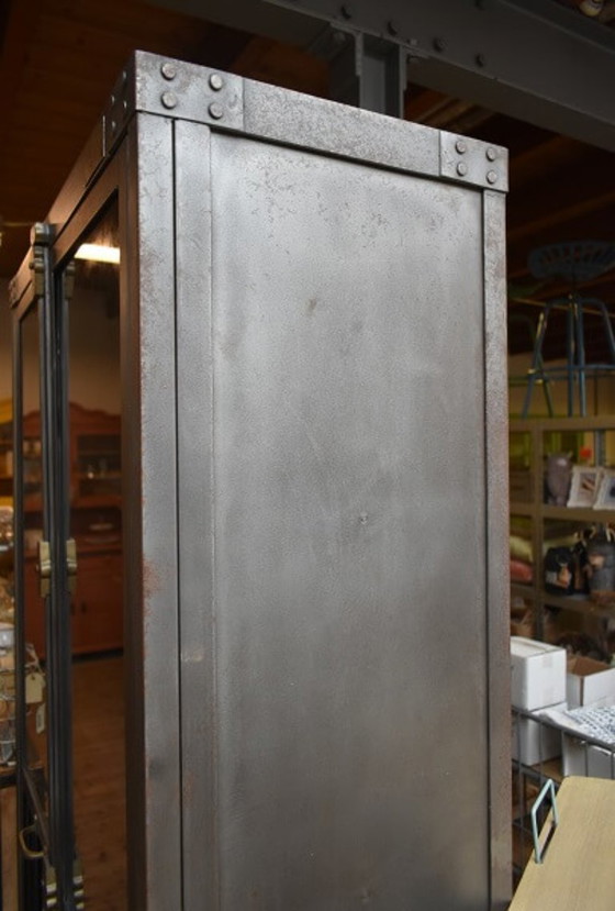 Image 1 of Vitrina metálica 92*40*200 cm