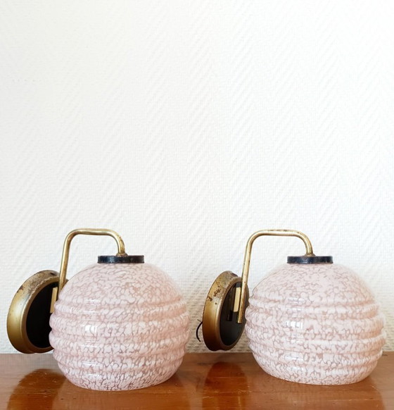 Image 1 of 2x Art Deco Clichy rosa Glaswandleuchten