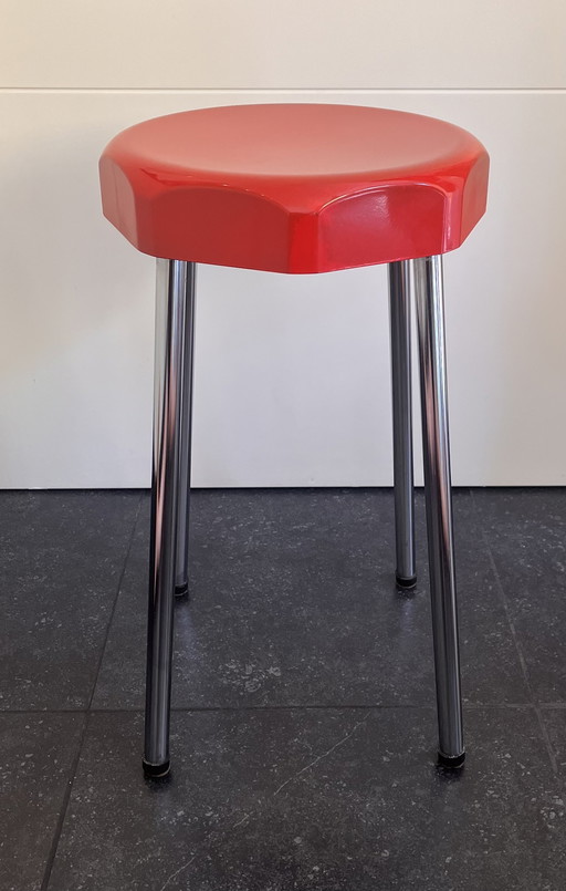 Rode bakeliete Vynco Luxe kruk jaren 60/70
