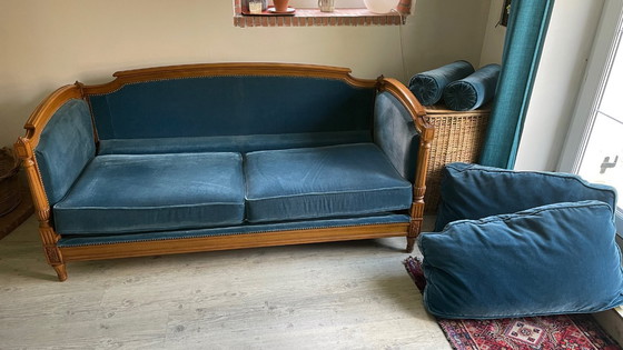 Image 1 of Vintage bank van hout en fluweel van Jean Roche