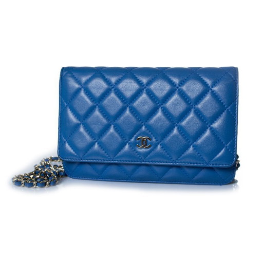 Chanel, Geldbörse an einer Kette in Blau – schoudertassen, Lambskin