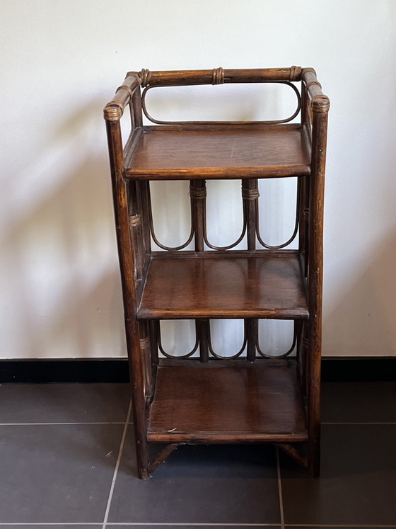 Vintage Rotan / Bamboe Plantentafel / Vakkenkastje BOHO Style – Nachtkastjes, Bamboo (photo 4 of 7)